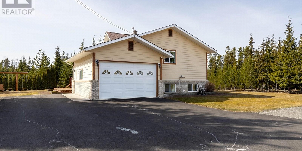3009 SOLOMON WAY Terrace Photo 3