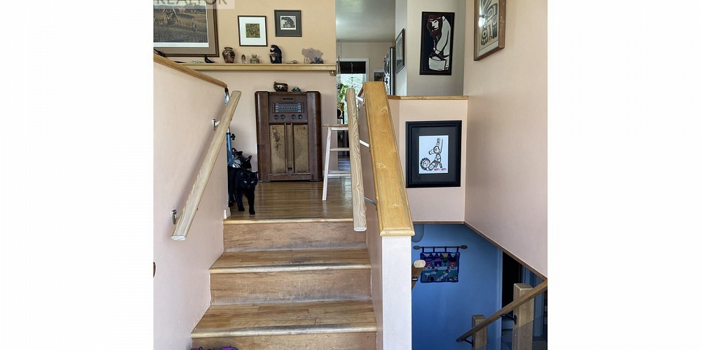 4016 YEO STREET Terrace Photo 2