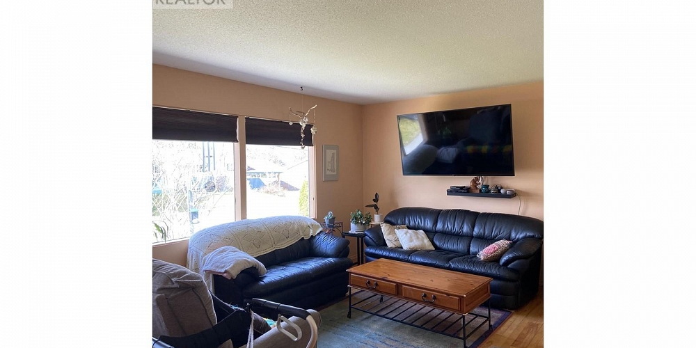 4016 YEO STREET Terrace Photo 7