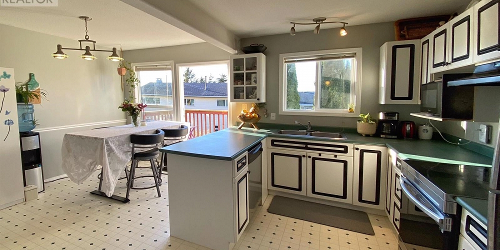 1441 PIGOTT PLACE Prince Rupert Photo 4