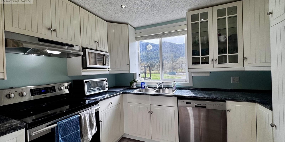349 W 9TH AVENUE Prince Rupert Photo 12