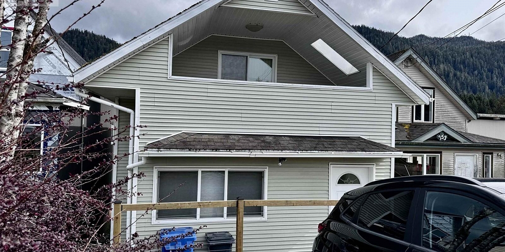 349 W 9TH AVENUE Prince Rupert Photo 2