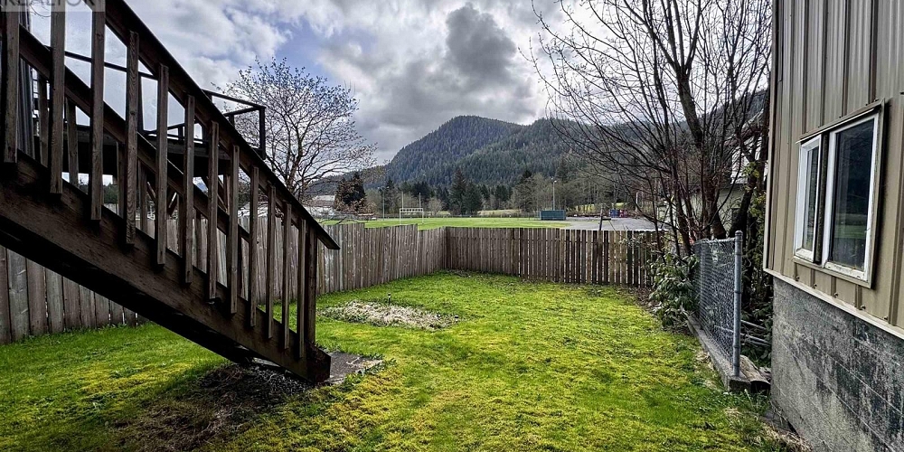 349 W 9TH AVENUE Prince Rupert Photo 32