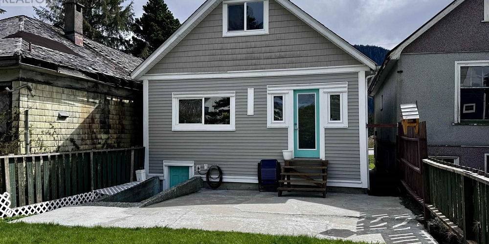 661 E 5TH AVENUE Prince Rupert Photo 38