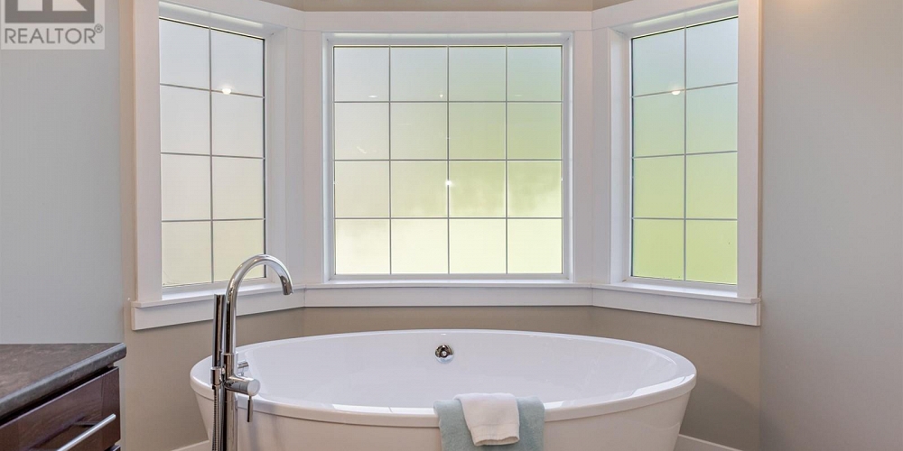 499 QUATSINO BOULEVARD Kitimat Photo 17