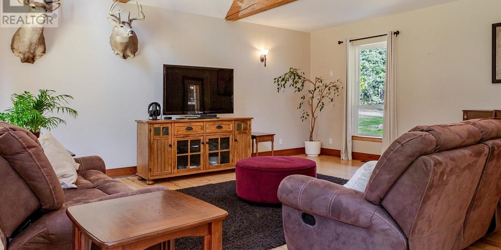 499 QUATSINO BOULEVARD Kitimat Photo 20