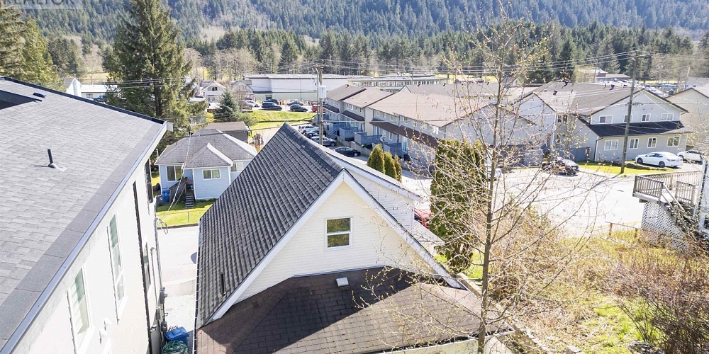 344 W 8TH AVENUE Prince Rupert Photo 2