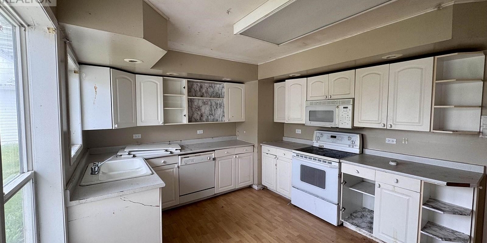 67 FULMAR STREET Kitimat Photo 6