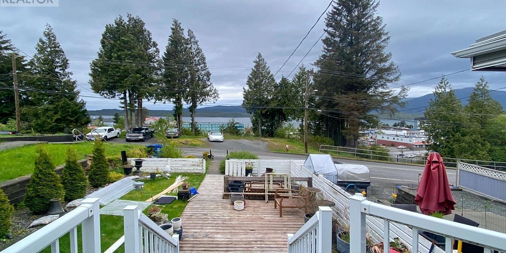 899 BORDEN STREET Prince Rupert Photo 2