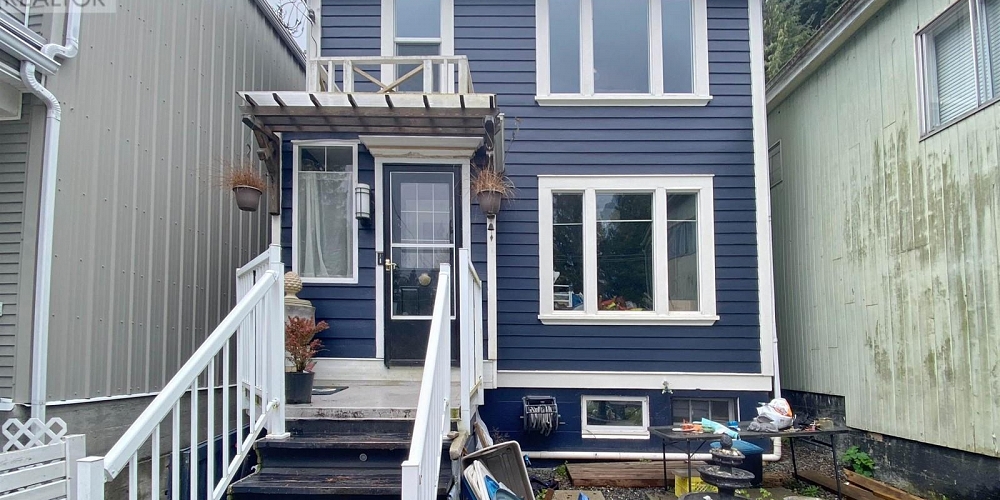 899 BORDEN STREET Prince Rupert Photo 3