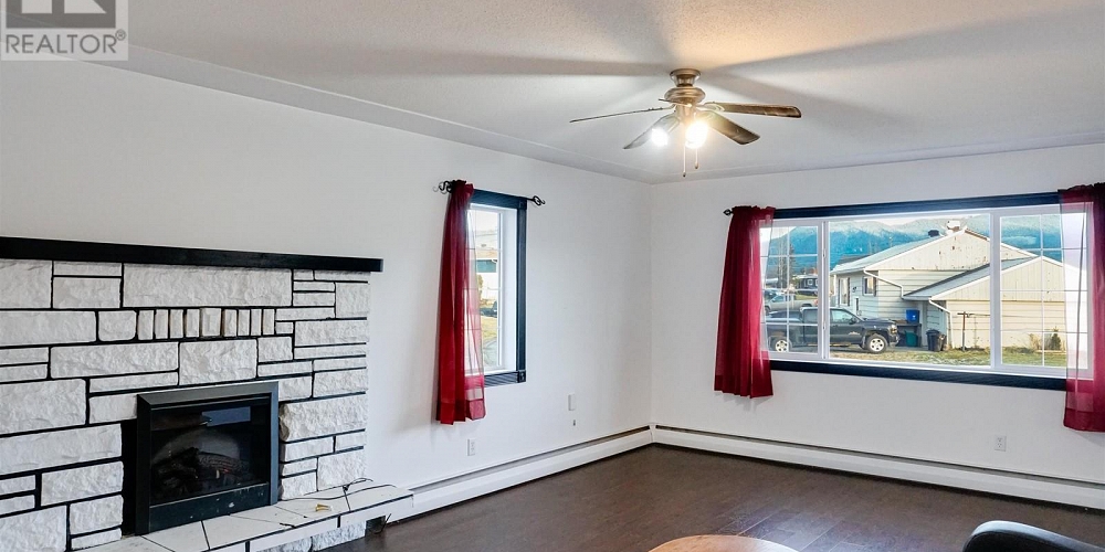 71 RALEY STREET Kitimat Photo 3