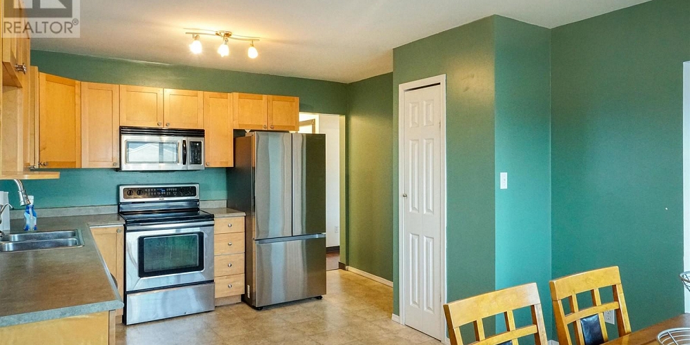 71 RALEY STREET Kitimat Photo 8