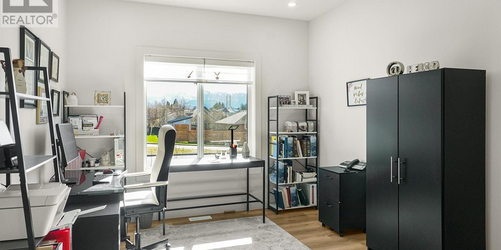 16 ROBINSON STREET Kitimat Photo 11
