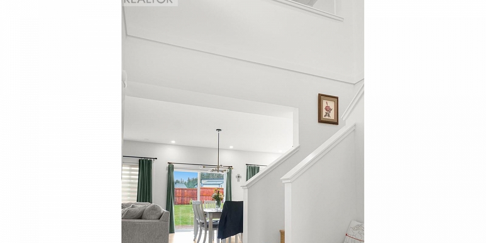 16 ROBINSON STREET Kitimat Photo 12