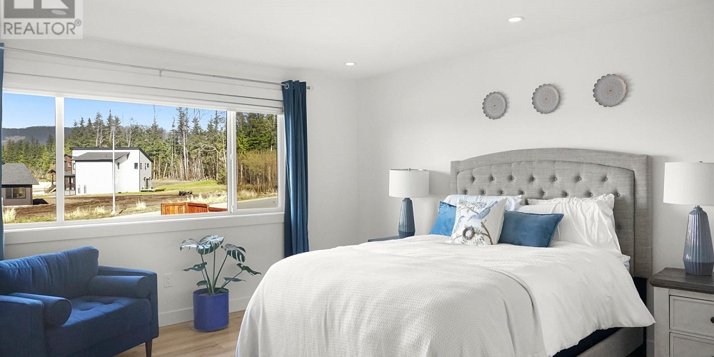 16 ROBINSON STREET Kitimat Photo 15