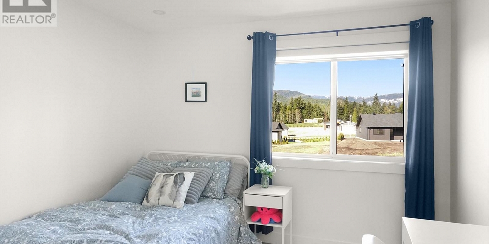 16 ROBINSON STREET Kitimat Photo 23