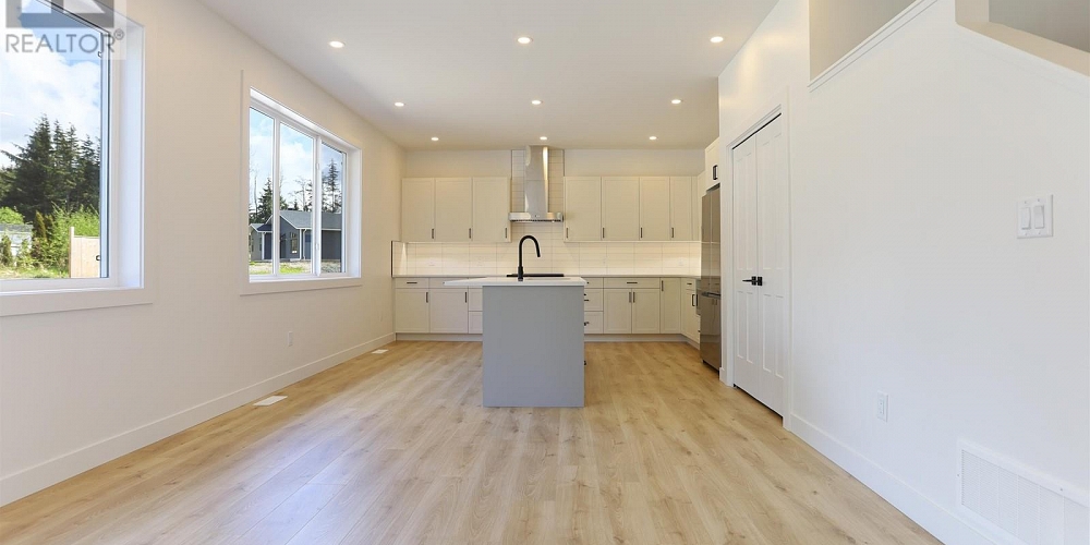 169 WAKITA STREET Kitimat Photo 7