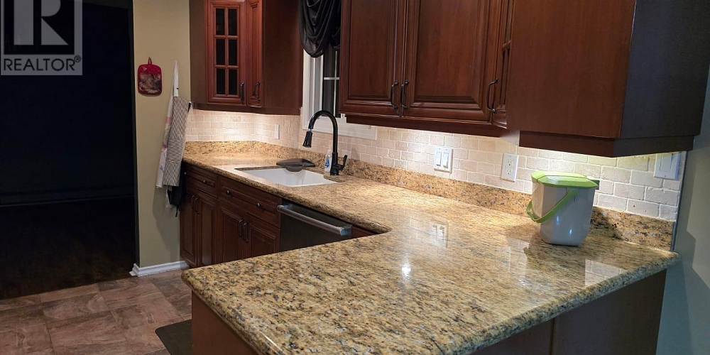 107 BRAUN STREET Kitimat Photo 9