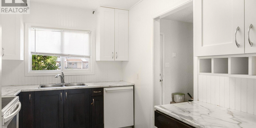 60 185 KONIGUS STREET Kitimat Photo 3