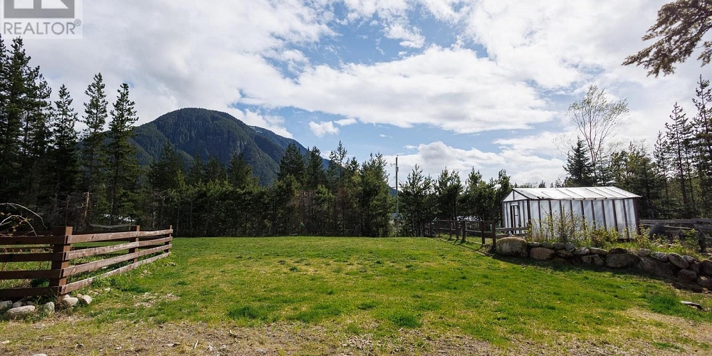 505 SOCKEYE CREEK STREET Lakelse Lake Photo 33