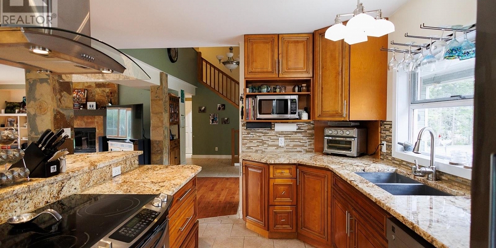 505 SOCKEYE CREEK STREET Lakelse Lake Photo 6