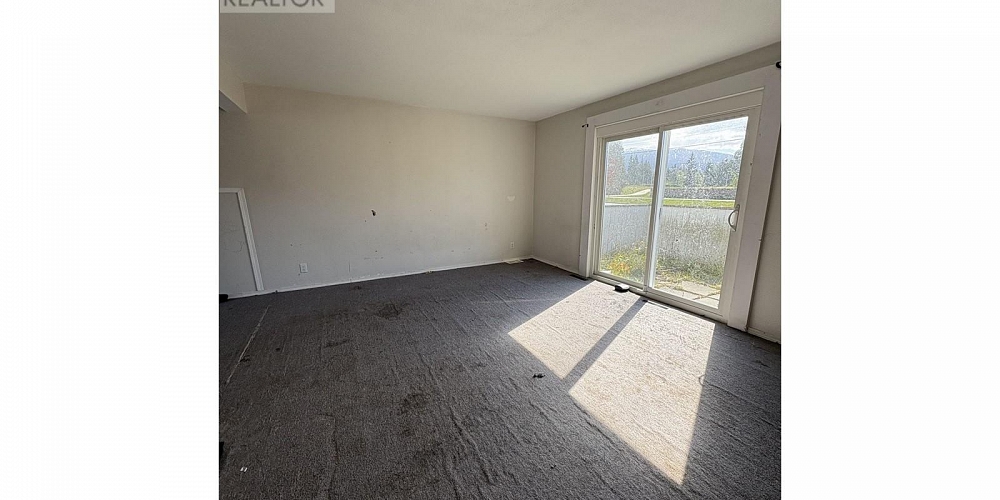 77 WEDEENE STREET Kitimat Photo 5