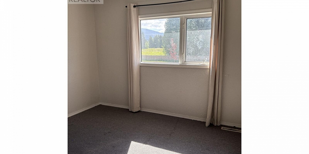 77 WEDEENE STREET Kitimat Photo 7