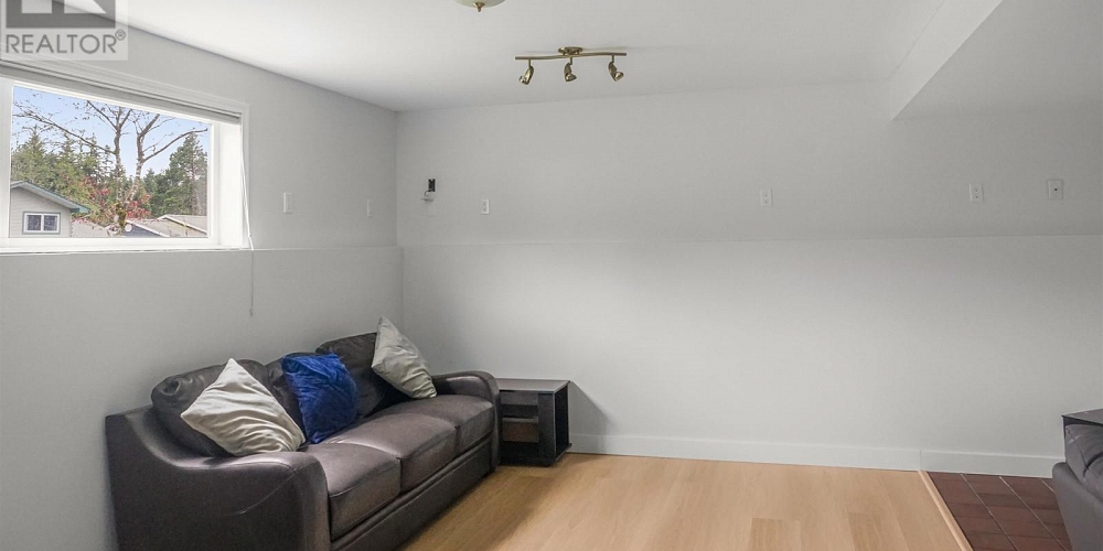 40 GWYN STREET Kitimat Photo 15