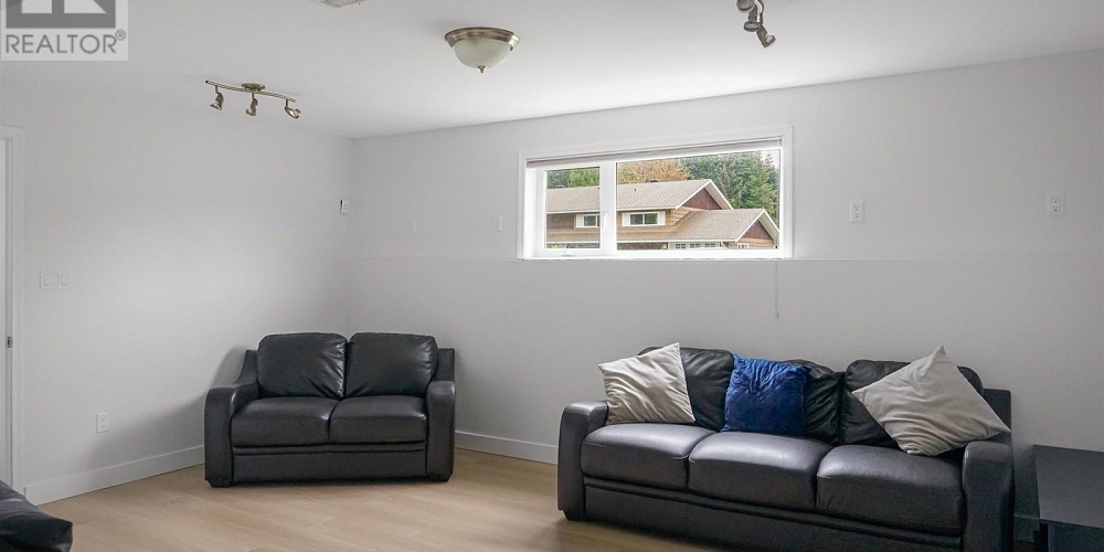 40 GWYN STREET Kitimat Photo 16