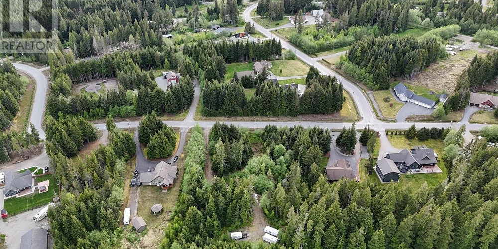 84-98 DEWBERRY STREET Kitimat Photo 5