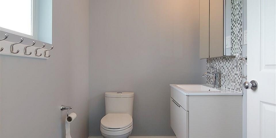 135 BAXTER AVENUE Kitimat Photo 12