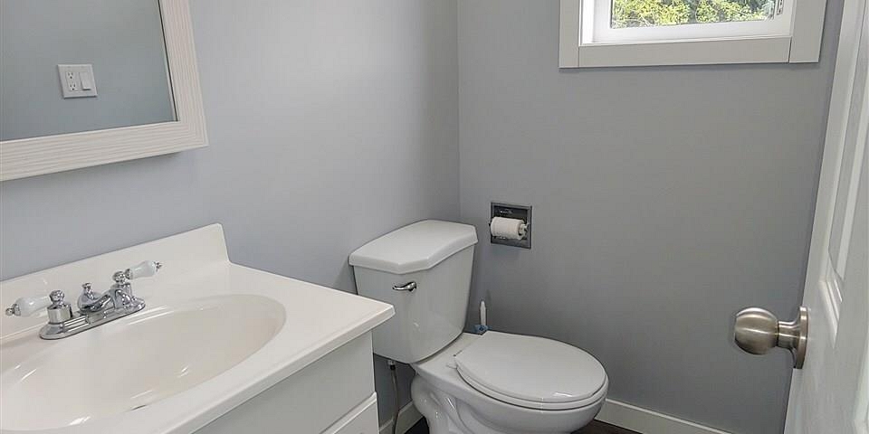 135 BAXTER AVENUE Kitimat Photo 7