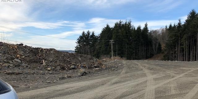 DL251 W 16 HIGHWAY Prince Rupert Photo 4