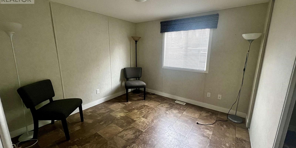 30 4619 QUEENSWAY DRIVE Terrace Photo 10