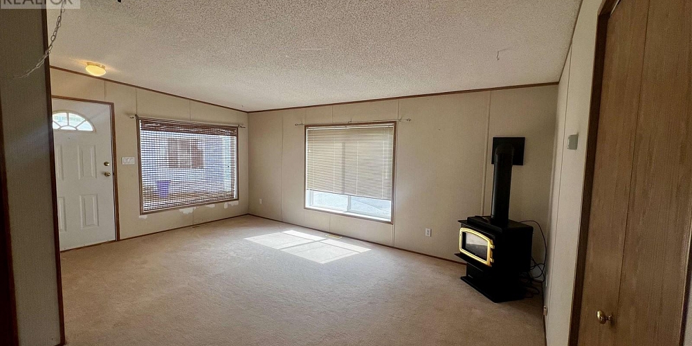 8 4619 QUEENSWAY DRIVE Terrace Photo 12