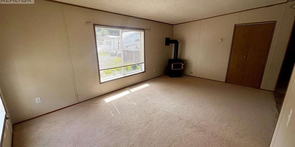 8 4619 QUEENSWAY DRIVE Terrace Photo 13