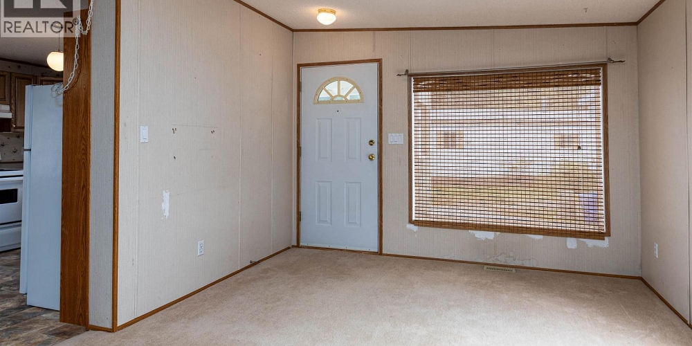 8 4619 QUEENSWAY DRIVE Terrace Photo 6