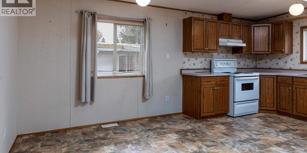 8 4619 QUEENSWAY DRIVE Terrace Photo 8