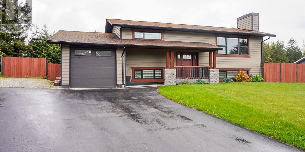 48 DAVY CRESCENT Kitimat Photo 2