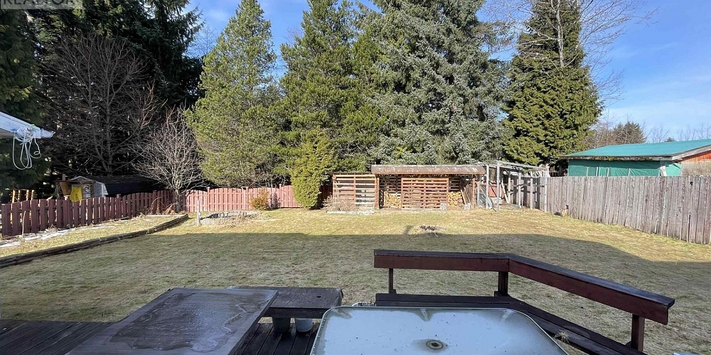 7 DUNN STREET Kitimat Photo 17