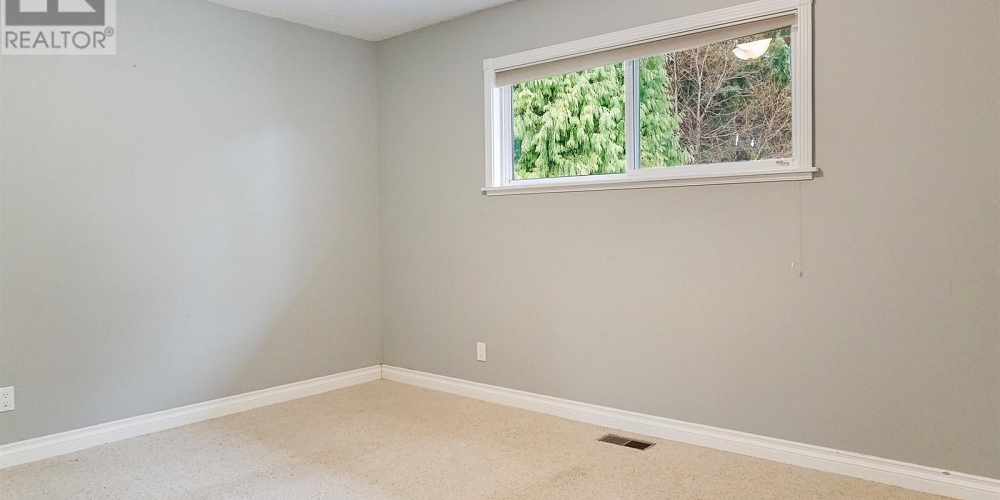 7 DUNN STREET Kitimat Photo 3
