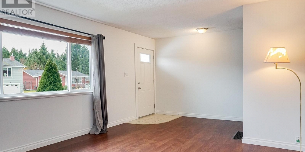 7 DUNN STREET Kitimat Photo 5