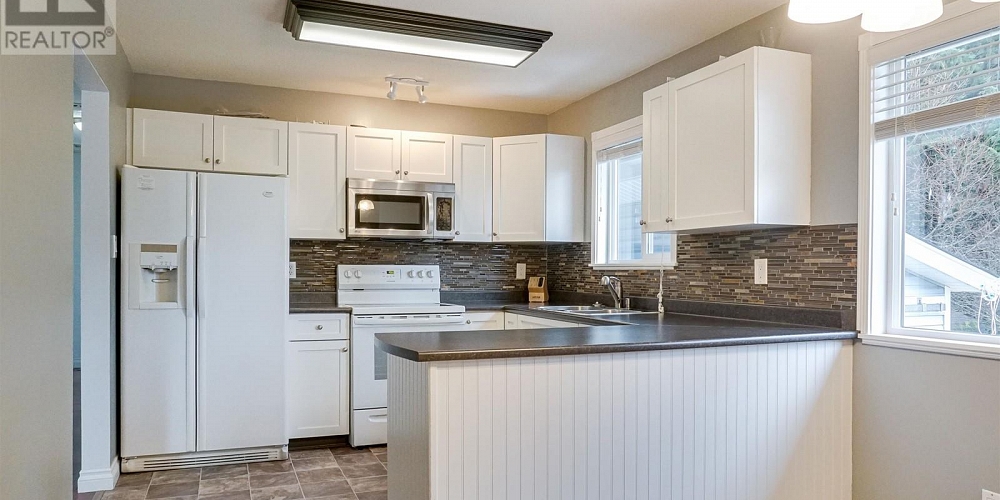 7 DUNN STREET Kitimat Photo 7