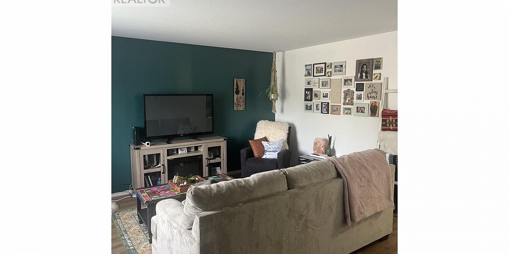 1 4739 WALSH AVENUE Terrace Photo 7