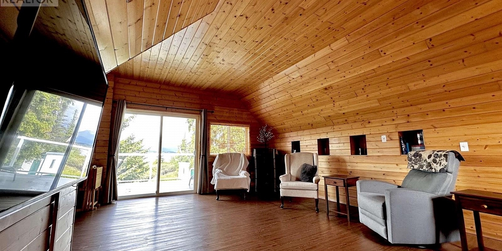 2605 FIRST AVENUE Terrace Photo 14