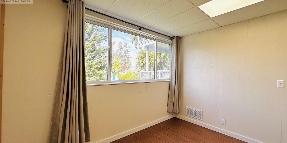 2605 FIRST AVENUE Terrace Photo 22