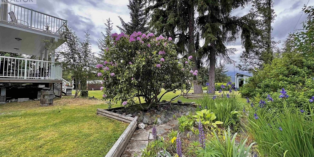 2605 FIRST AVENUE Terrace Photo 29