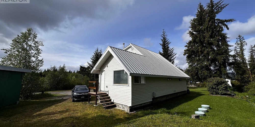 2605 FIRST AVENUE Terrace Photo 32