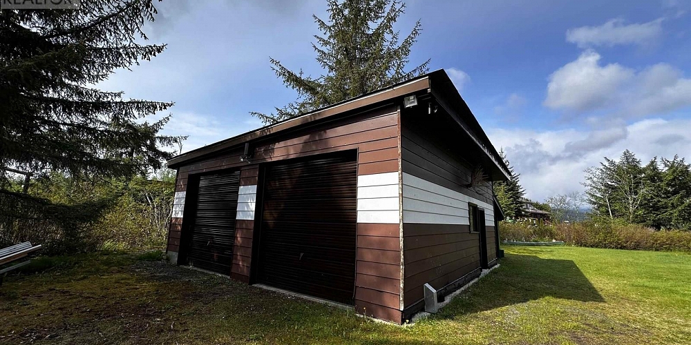 2605 FIRST AVENUE Terrace Photo 36