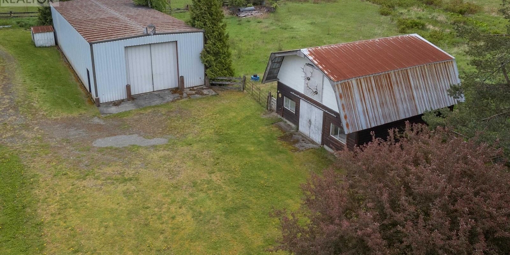 4670 LOWRIE AVENUE Terrace Photo 7